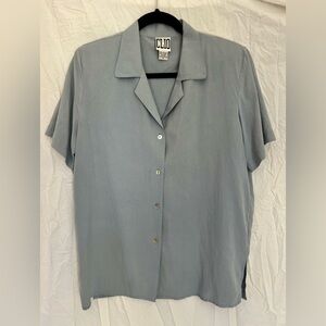 Women’s vintage 80’s and 90’s CLIO silk button down top in size medium